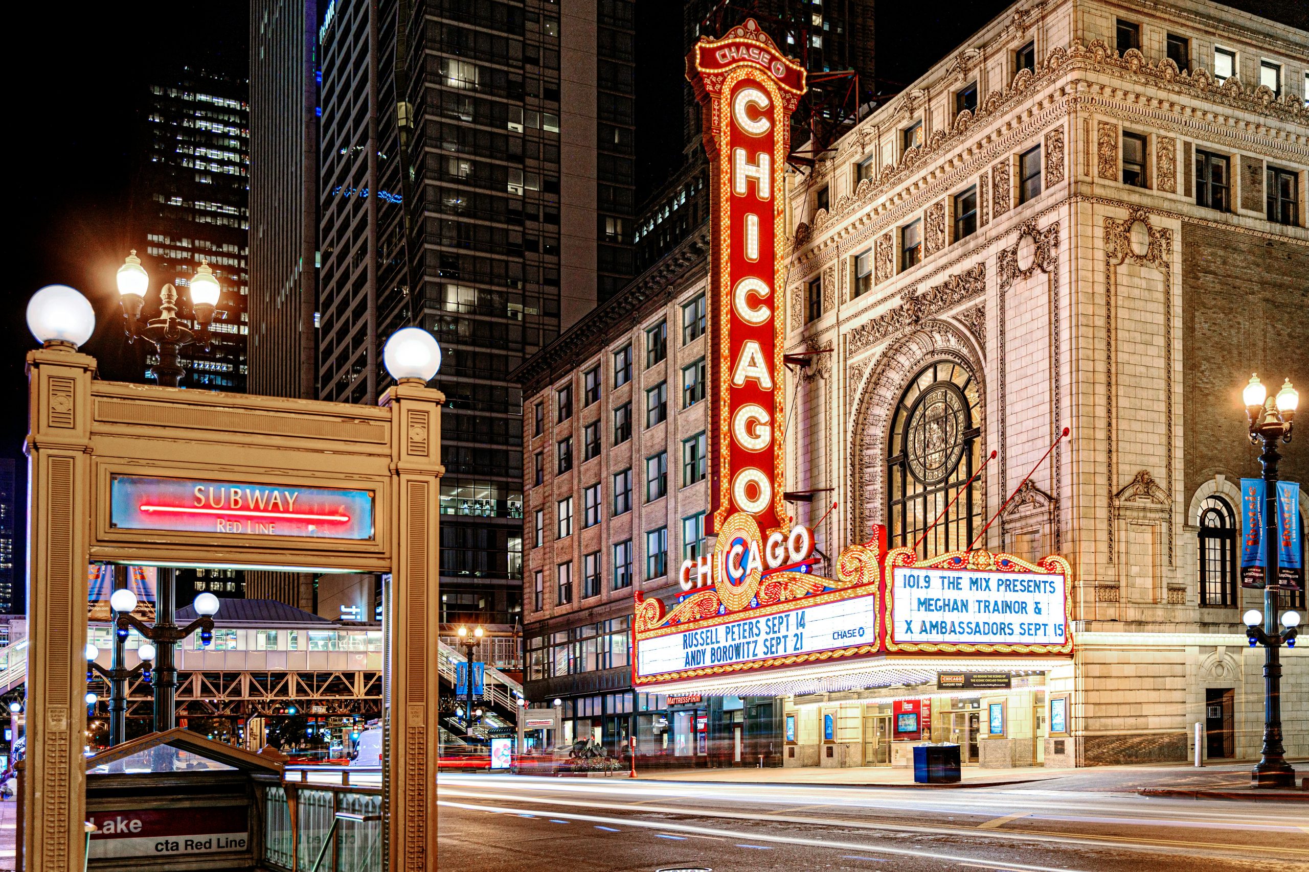 From Skyline to Street Art: A Tour of Chicago's Most Instagrammable Neighbourhoods The Chicago Theatre at Night IL-USA