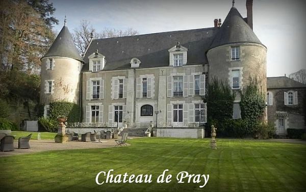 Castles to stay in France - Chateau de Pray